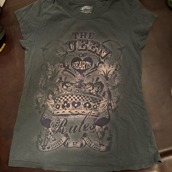 Queen of hearts baby tee - Picture 1 of 6